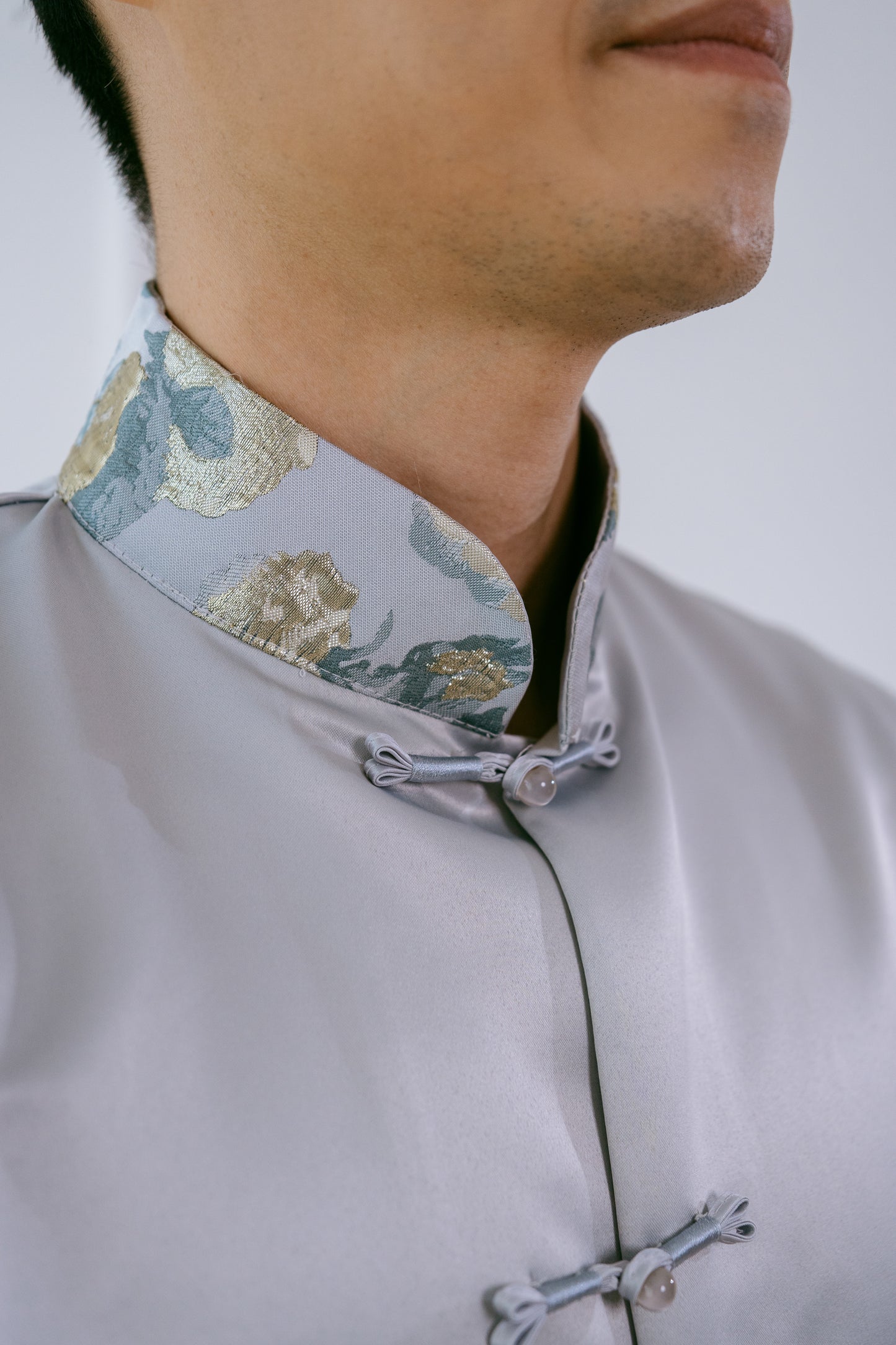 Opulent Yun Top in Silver Blue Lake